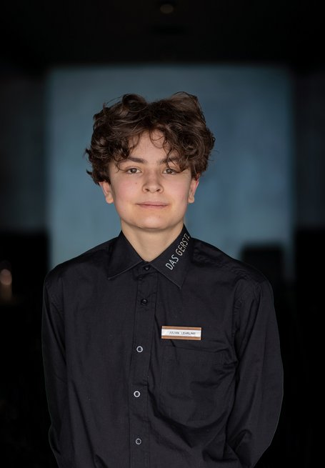 Julian - Servicelehrling