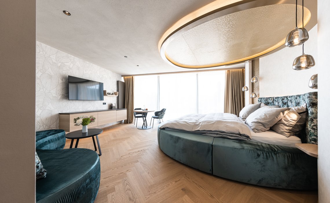 Pool Suite