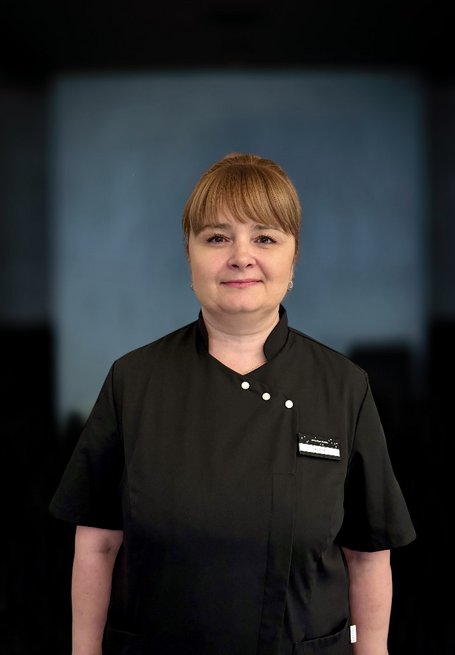 Aliona - Housekeeping