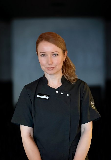 Cristina - Housekeeping