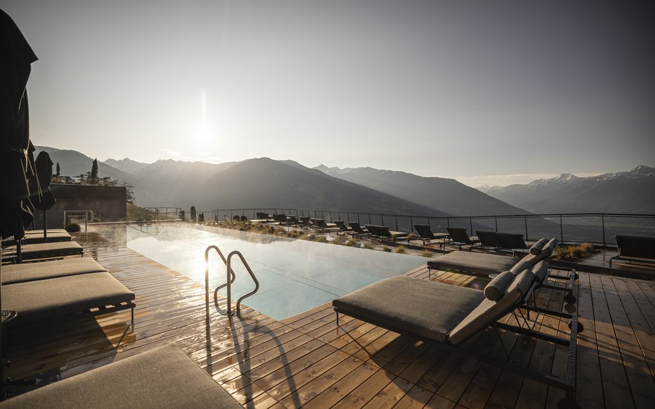 Outdoor Infinity Pool