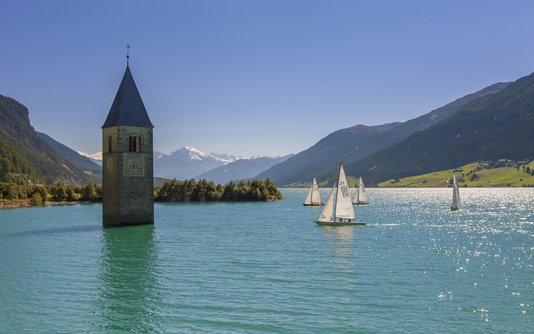 Der versunkene Turm im Reschensee