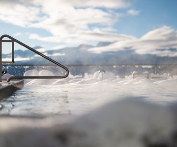 Winter Vibes 5=4